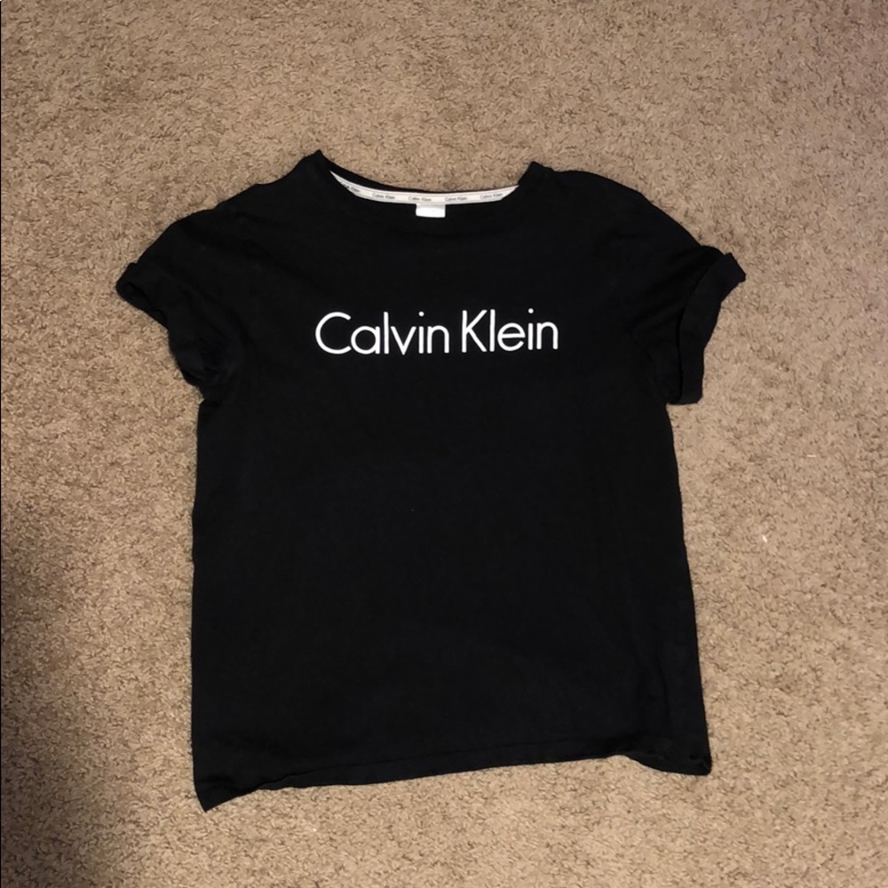 Calvin Kline tshirt